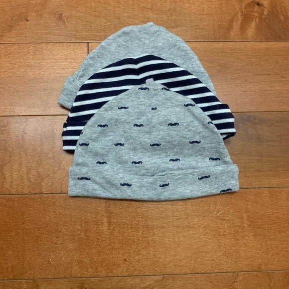 Set of 3 baby hats - Picture 1 of 1